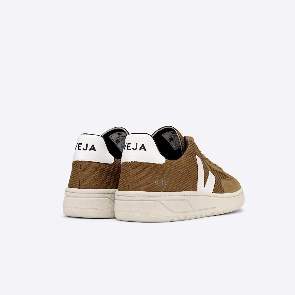 VEJA V-12 Vegan B-MESH Tent White - Image 3
