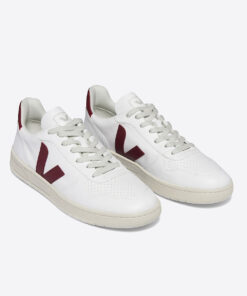 Alternative view of VEJA V-10 CWL White Marsala