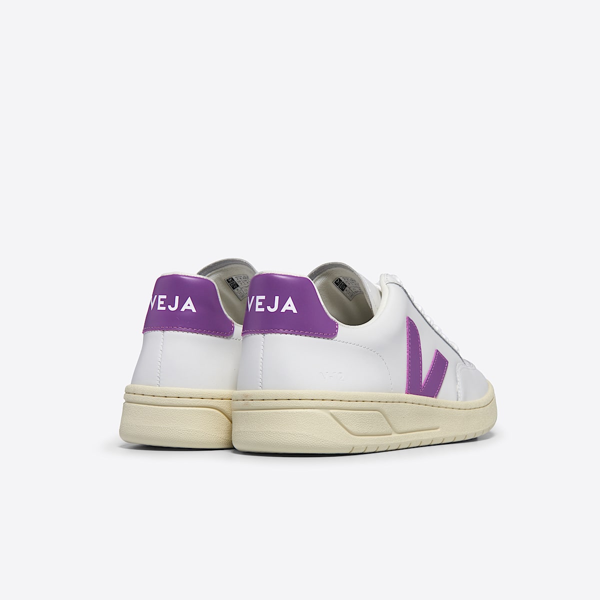 VEJA V-12 Leather White Cosmos - Image 3