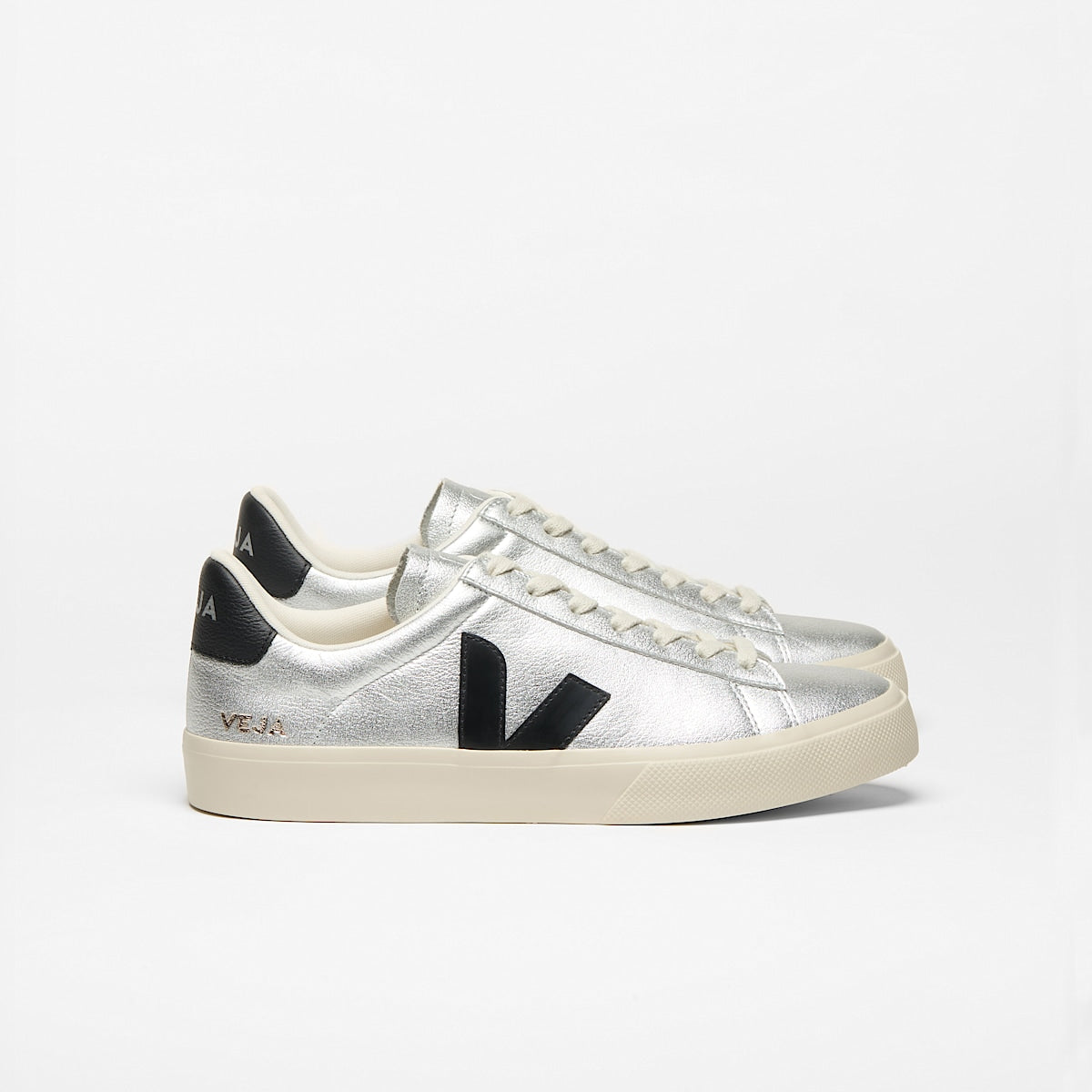 VEJA Campo Leather Silver Black