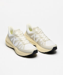 Alternative view of VEJA Condor 3 Advanced Engineered-Mesh Full White