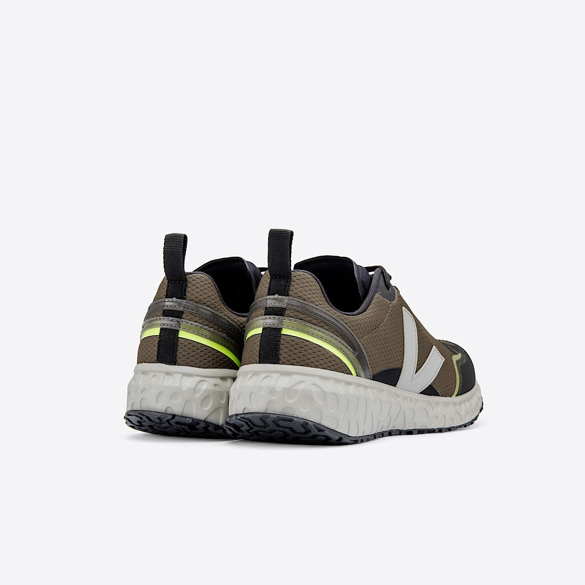 VEJA Condor Mesh Kaki Oxford Grey Sole - Image 3