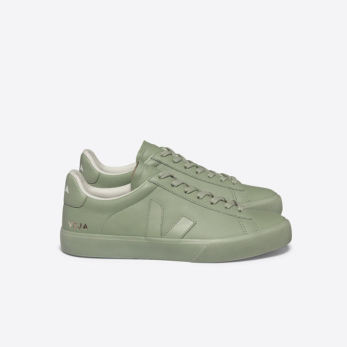VEJA Campo Leather Full Clay