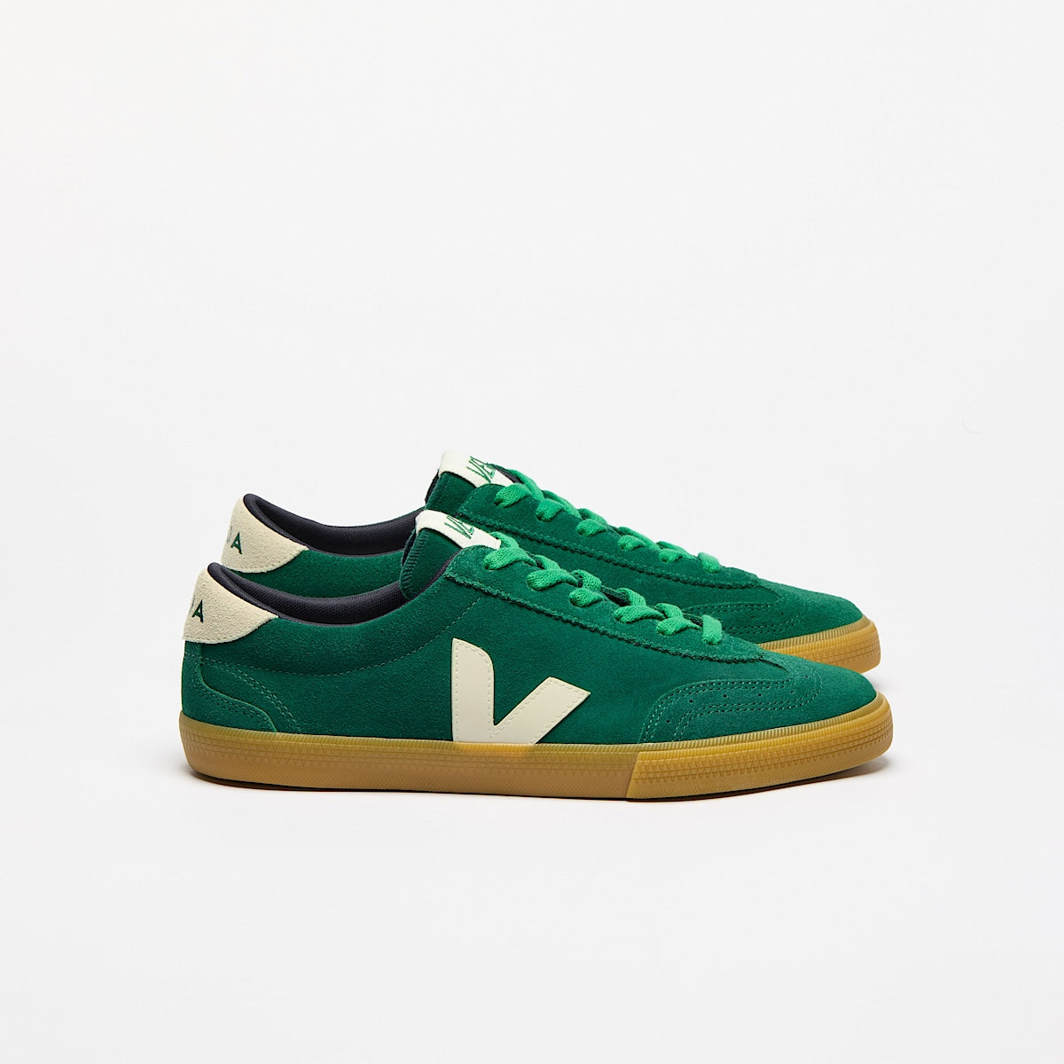 VEJA Volley Suede Poker Pierre