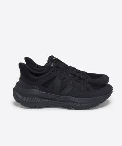 VEJA Condor 3 Engineered-Mesh Full Black