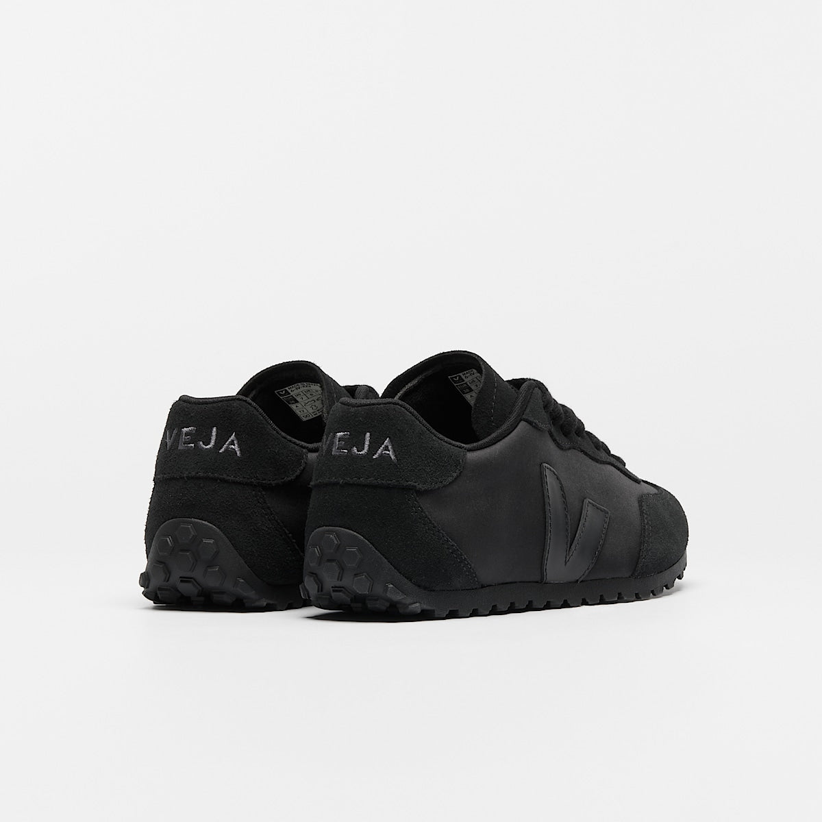 VEJA Gt Nolyn Full Black - Image 3