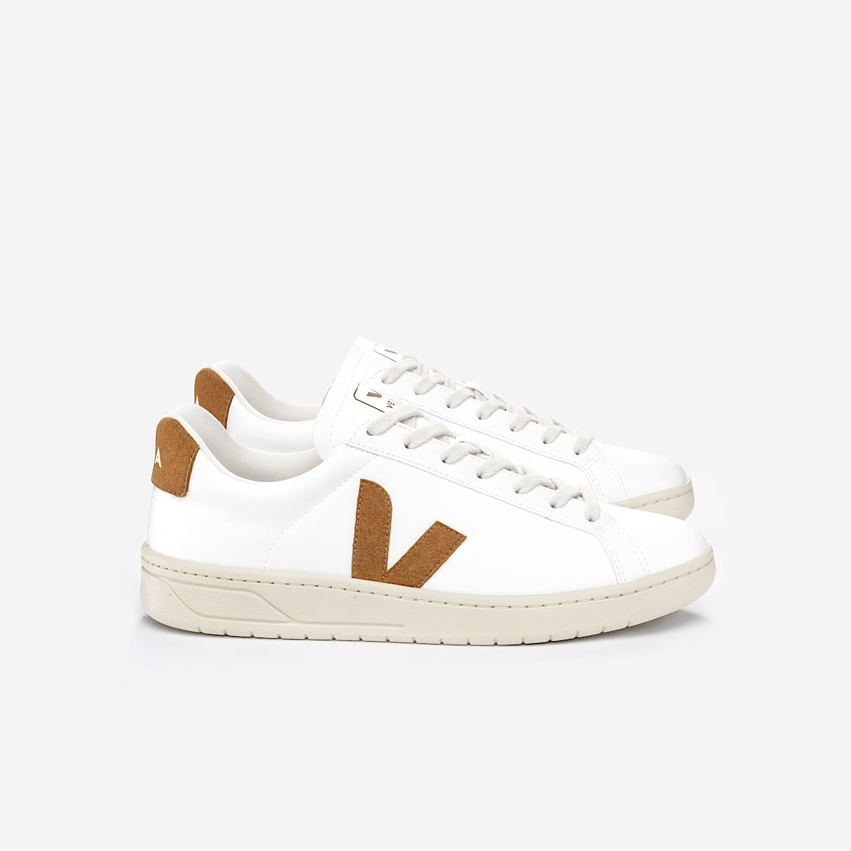 VEJA Urca CWL White Camel