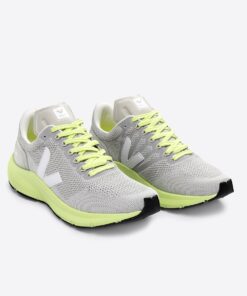 Alternative view of VEJA Marlin V-KNIT Chalk White