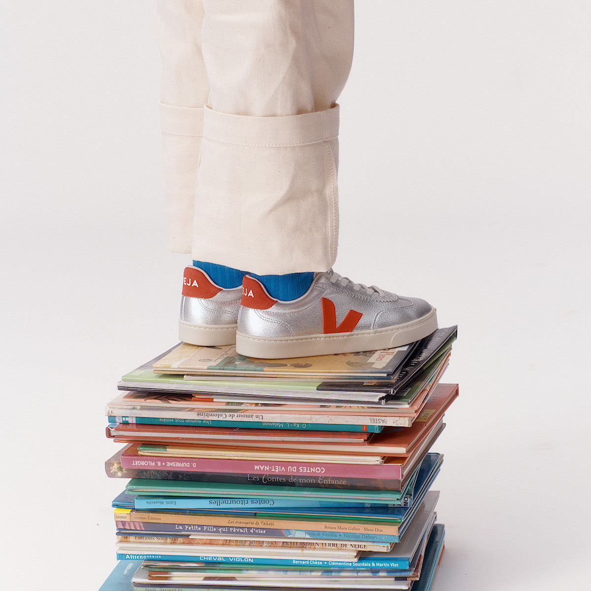 VEJA Volley Elastic Laces Leather Silver Pekin - Image 4
