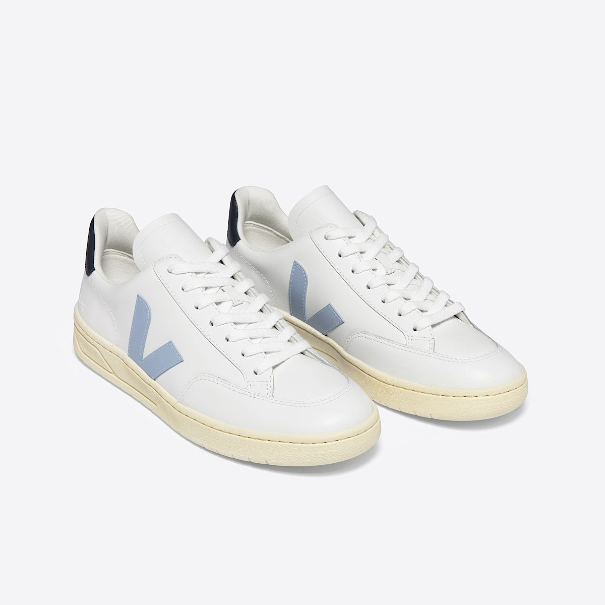 VEJA V-12 Leather White Steel Nautico - Image 2