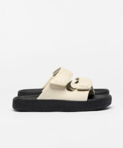 VEJA Etna Bold Leather Cashew