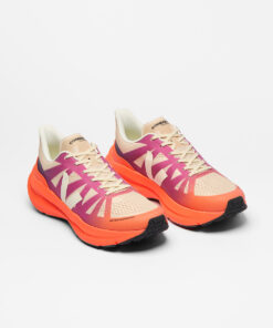 Alternative view of VEJA Condor 3 Advanced Engineered-Mesh Gradient Orange Fluo