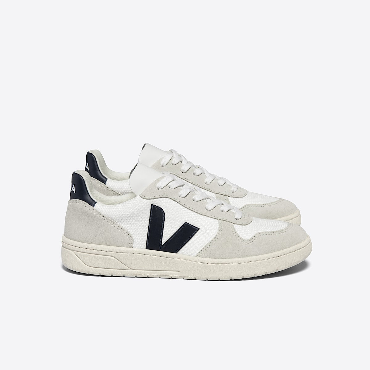 VEJA V-10 B-MESH White Nautico