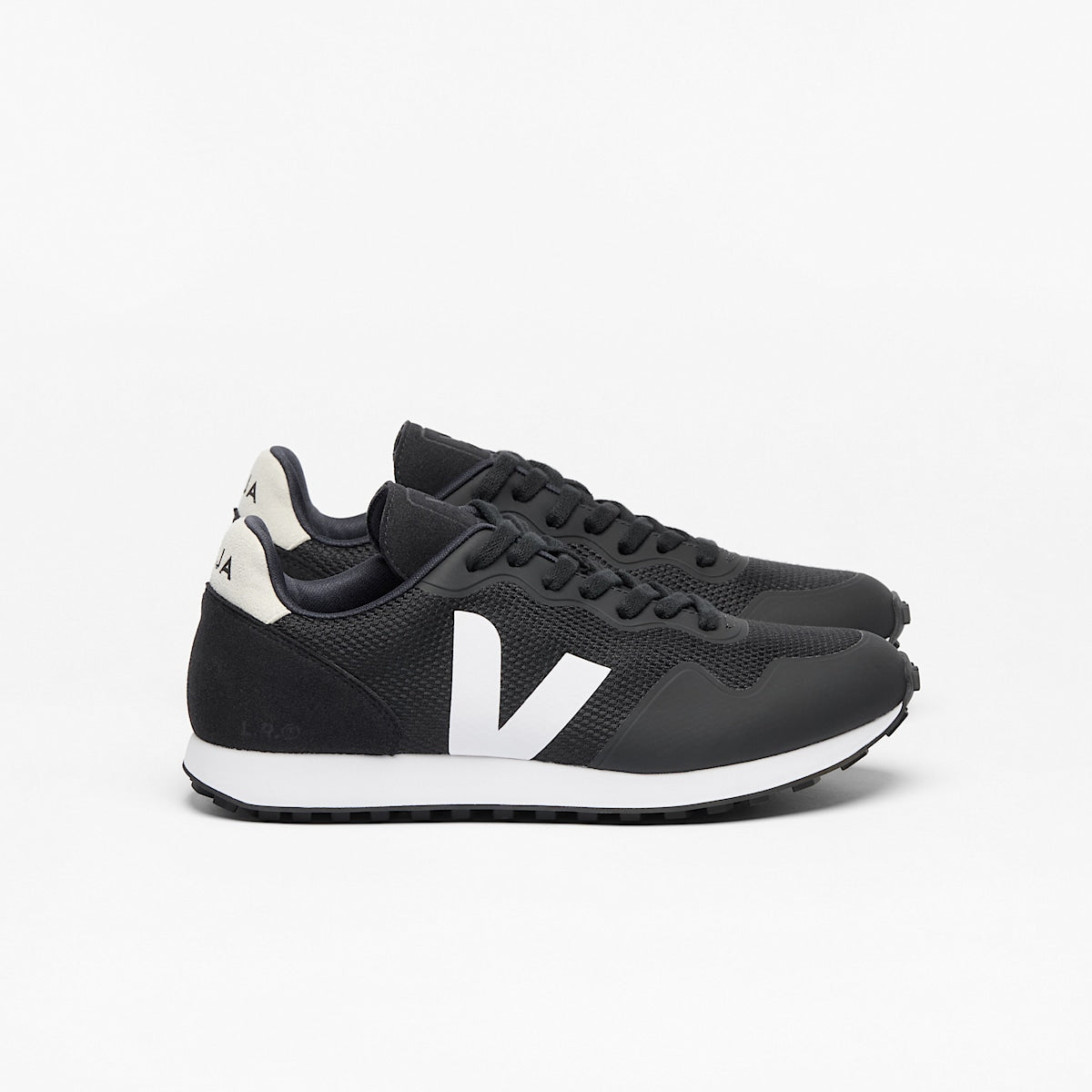 VEJA Sdu B-MESH Black White