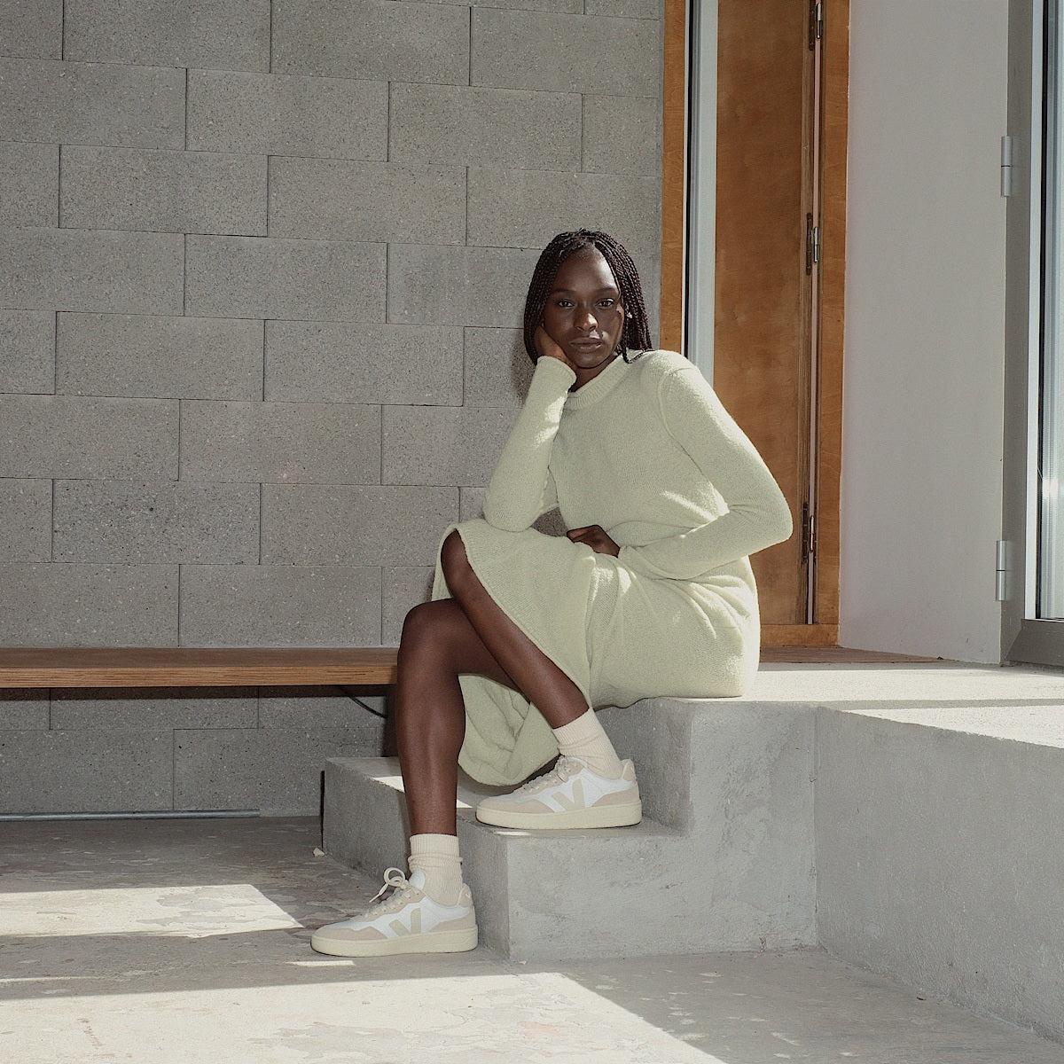 VEJA V-90 Leather White Pierre - Image 4