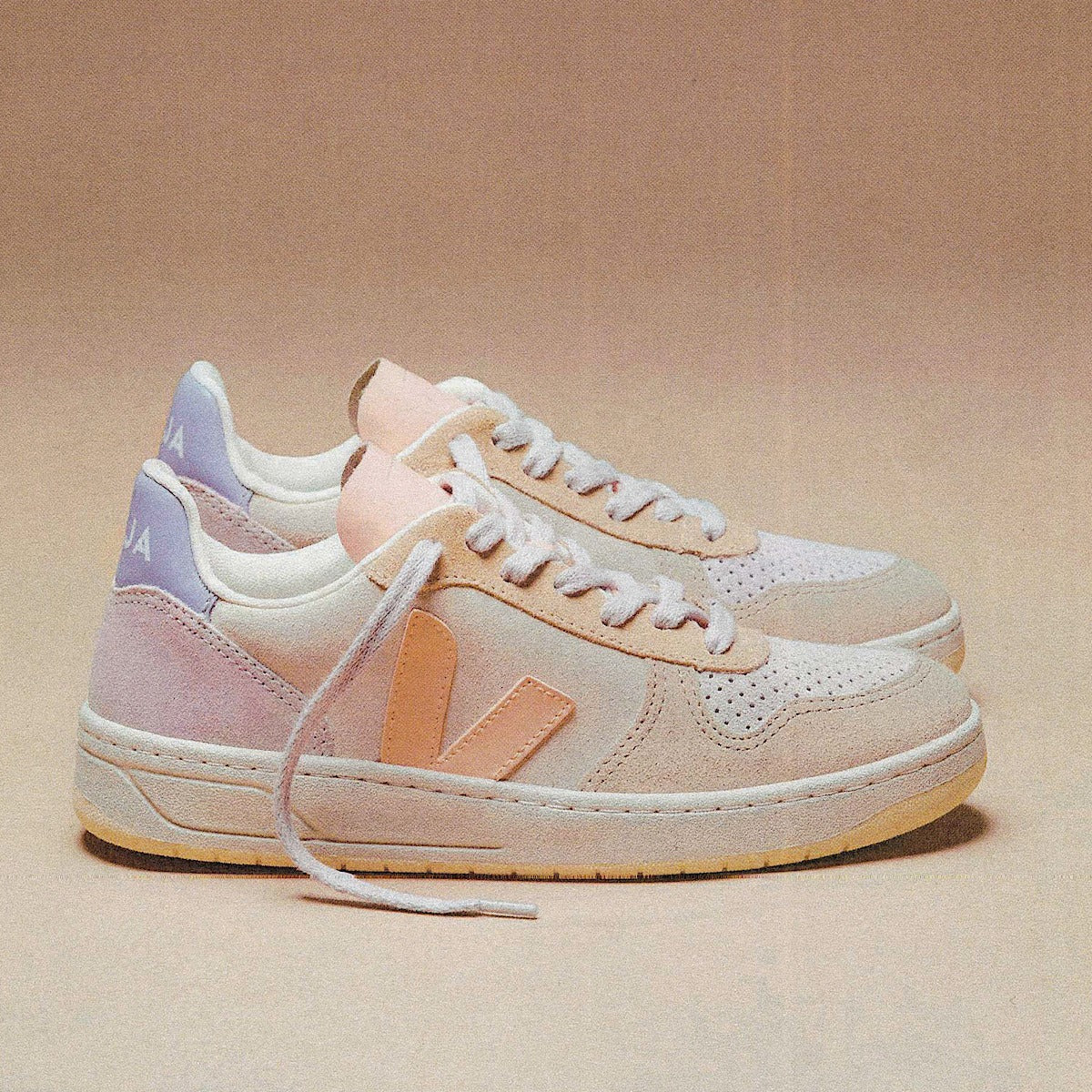 VEJA V-10 Suede Multico Peach - Image 4