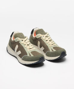 Alternative view of VEJA Condor Royale Alveomesh Kaki Pierre