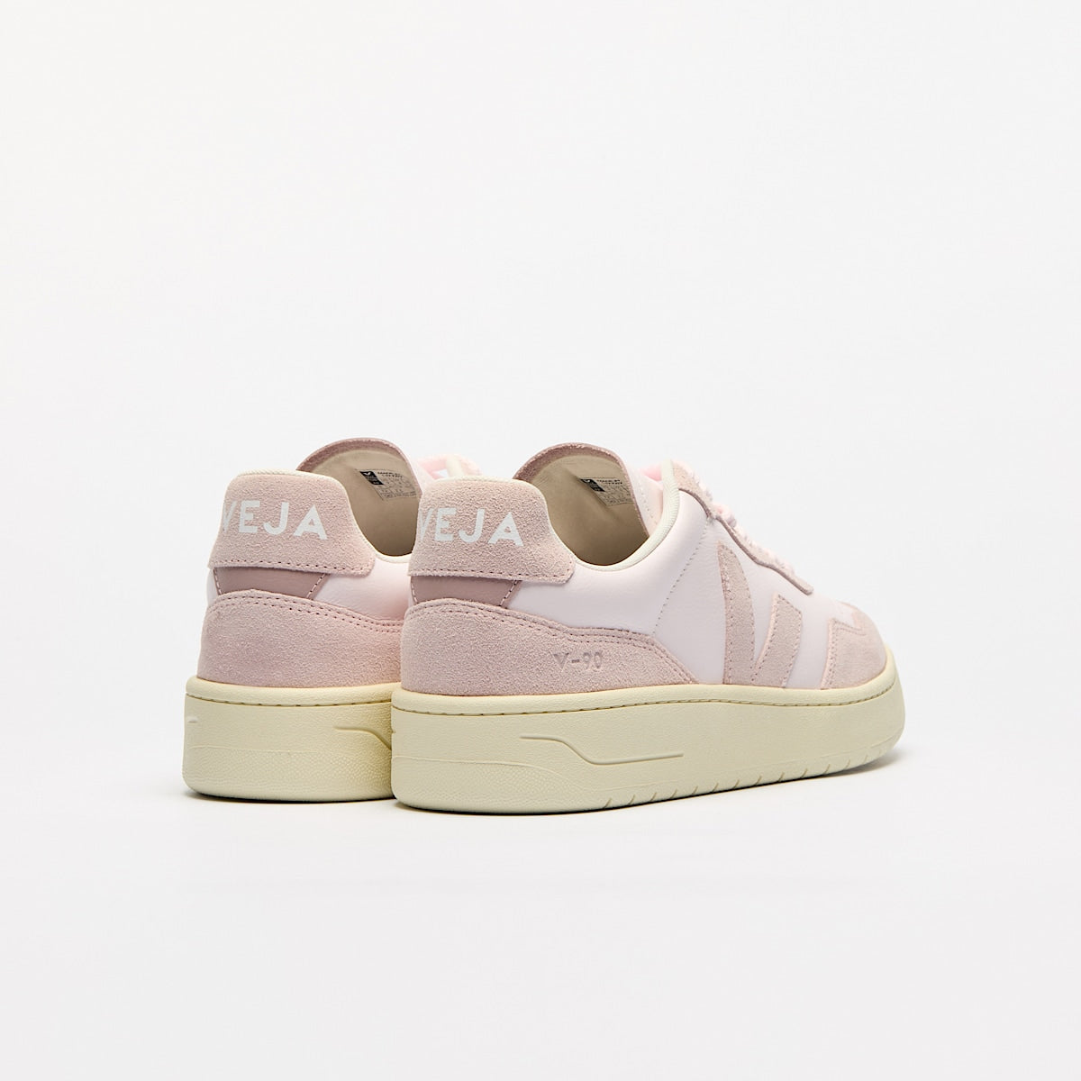 VEJA V-90 Leather Lassi Petale - Image 3