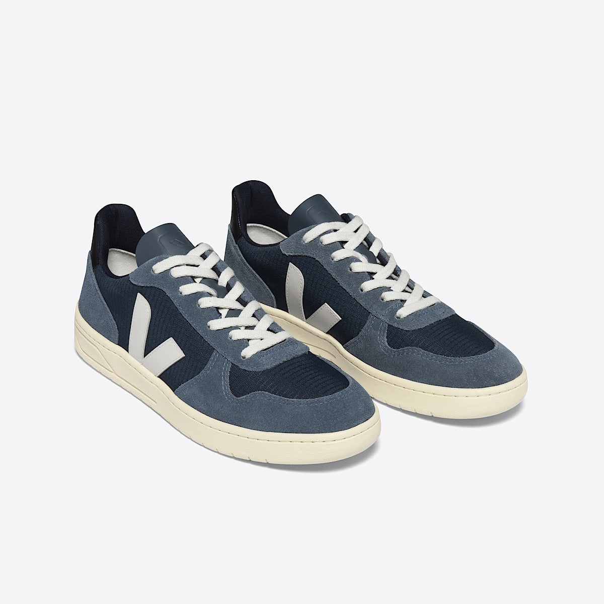 VEJA V-10 Ripstop Nautico Pierre - Image 2