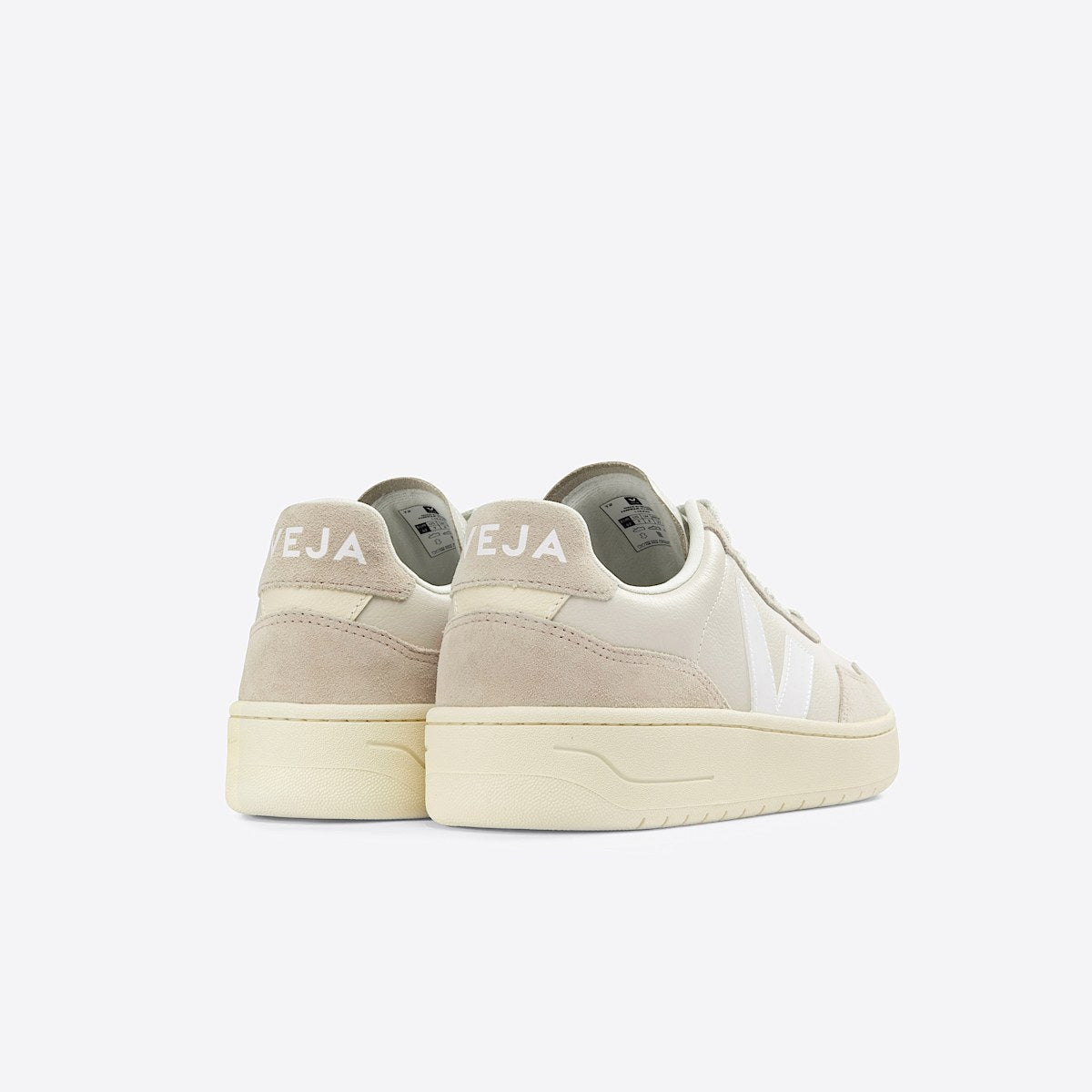 VEJA V-90 Leather Pierre White - Image 3