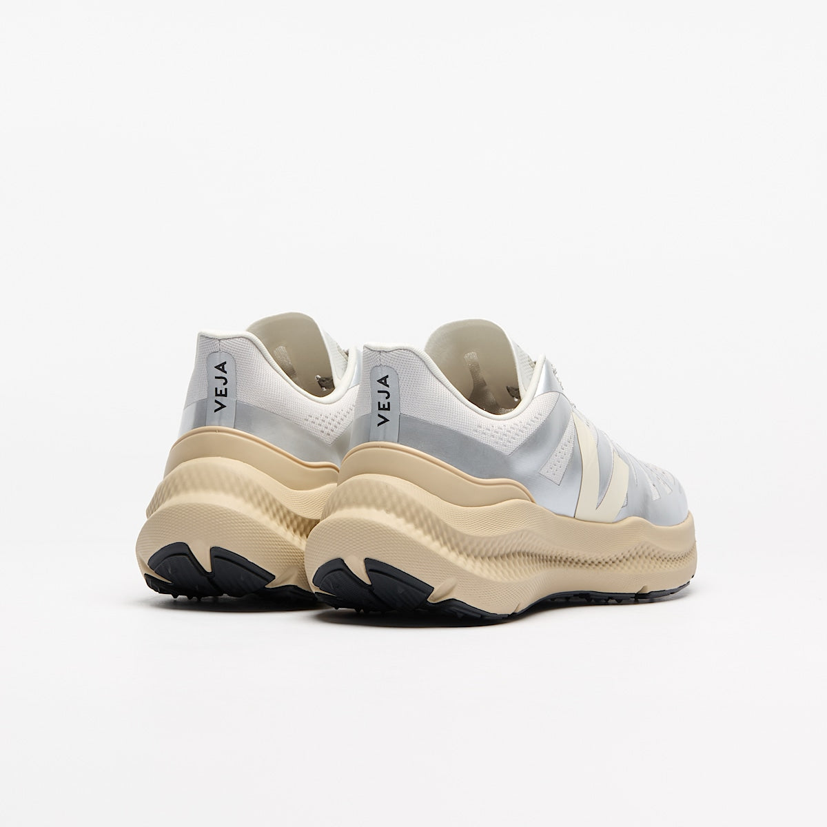 VEJA Condor 3 Advanced Engineered-Mesh Silver Almond - Image 3