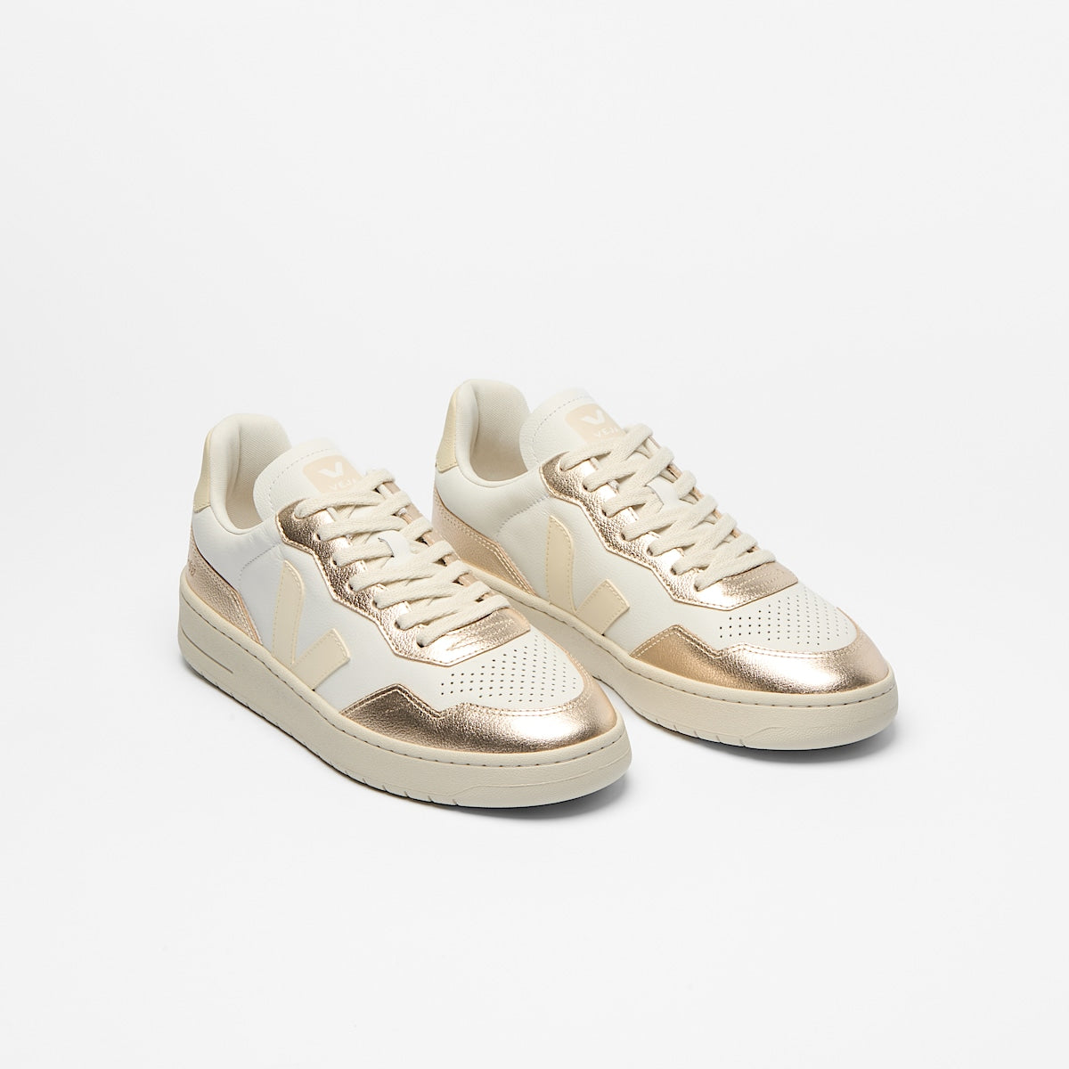 VEJA V-90 Leather White Calcaire Platine - Image 4