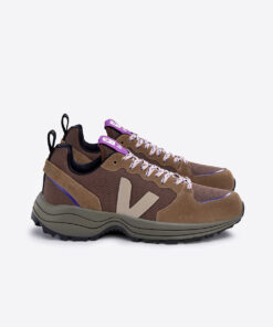 VEJA Venturi Alveomesh x Reformation Walnut