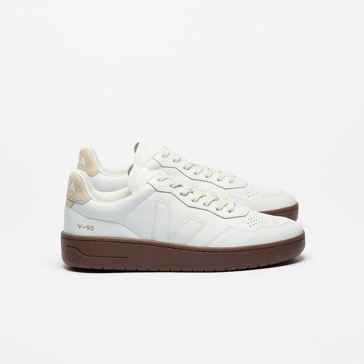 VEJA V-90 Leather White Pierre Almond