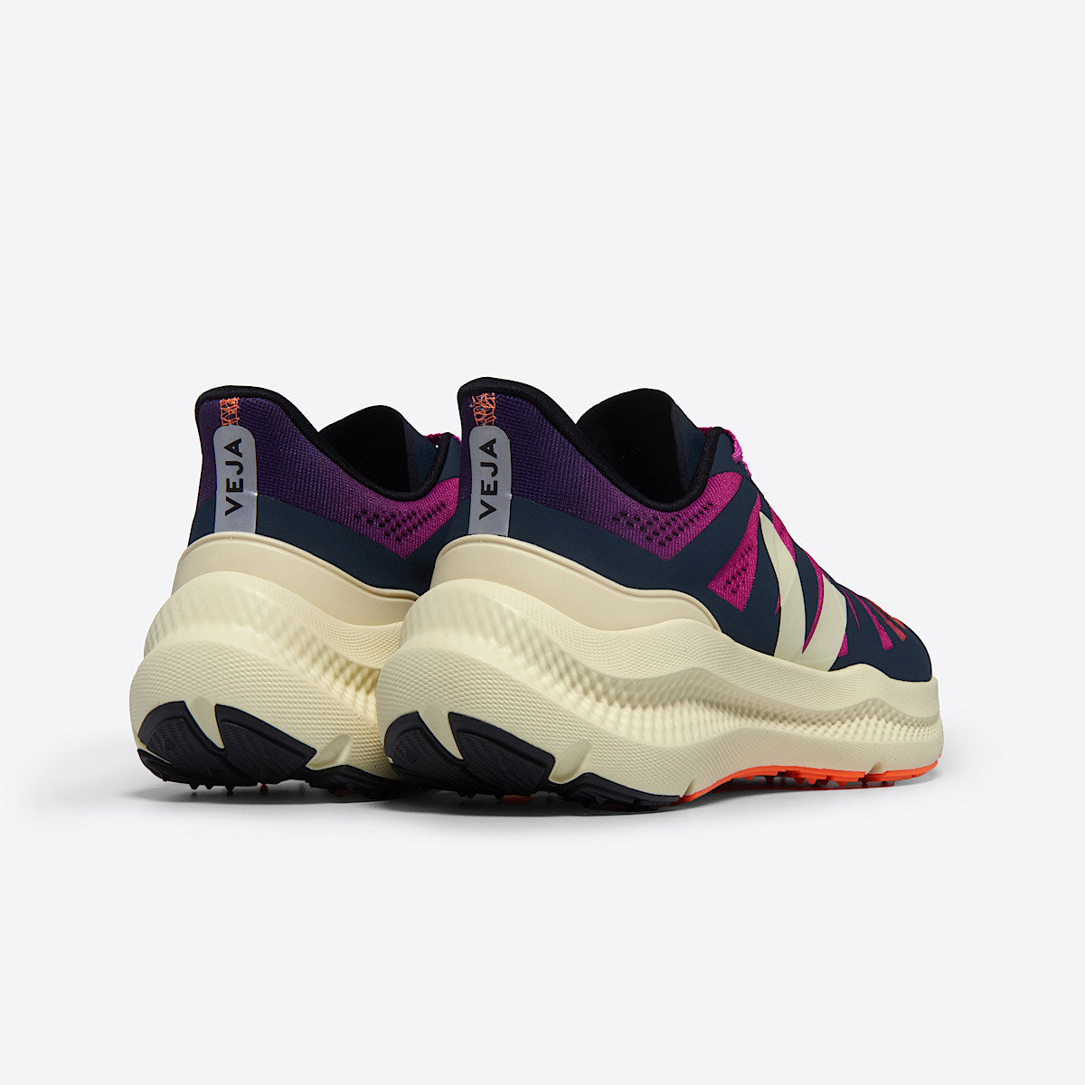 VEJA Condor 3 Engineered-Mesh Gradient Calcaire Nautico - Image 4