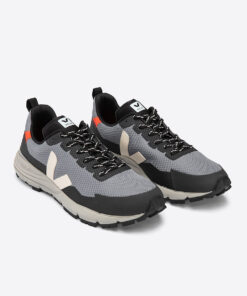 Alternative view of VEJA Dekkan Alveomesh Concrete Pierre Orange Fluo