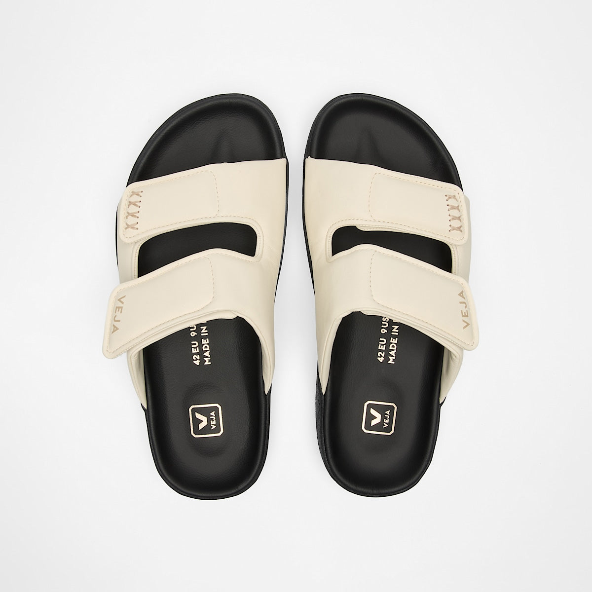VEJA Etna Bold Leather Cashew - Image 2
