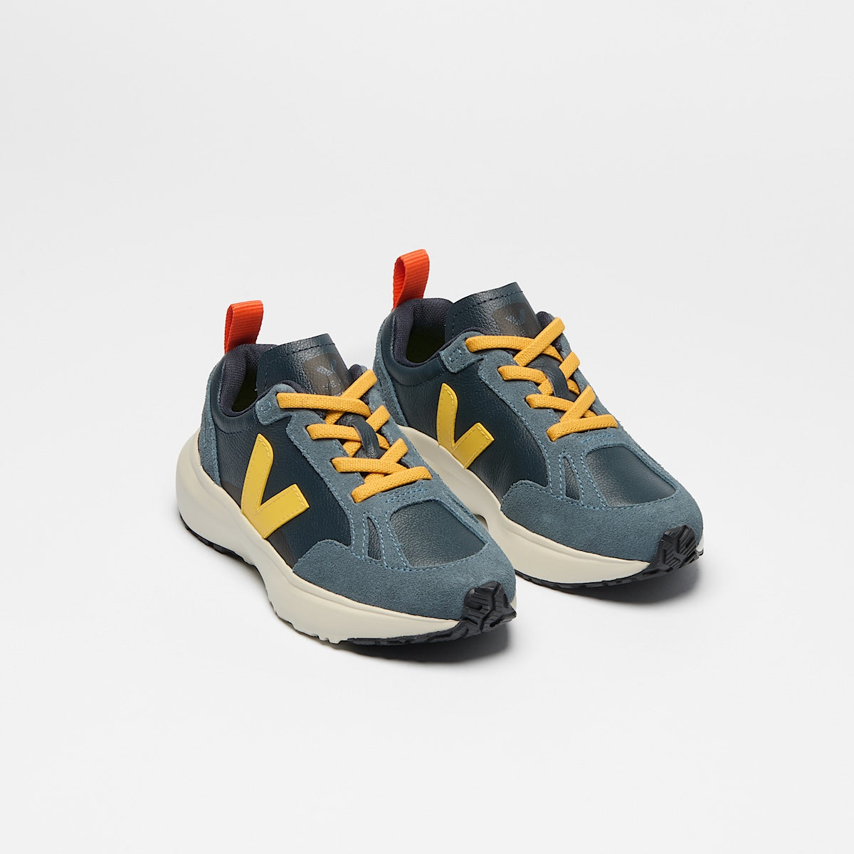 VEJA Canary Elastic Laces Leather Nautico Tonic - Image 2