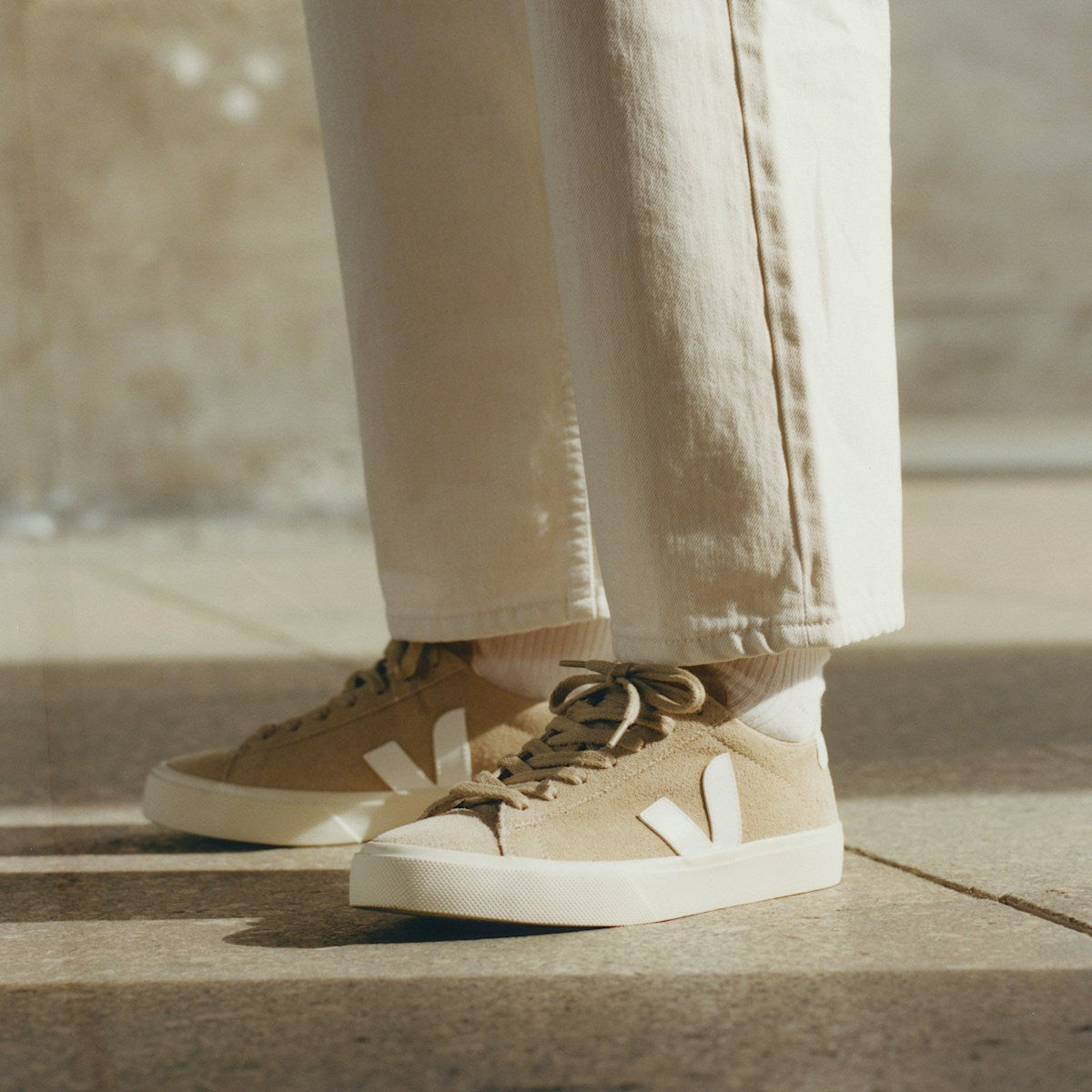 VEJA Campo Suede Dune White - Image 4