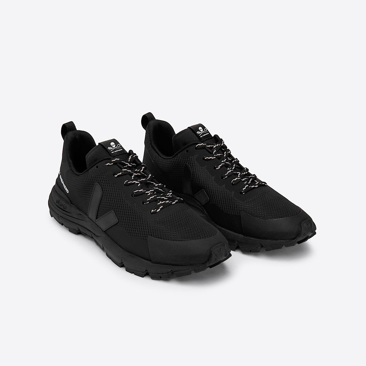 VEJA Dekkan Alveomesh x Sea-Shepherd Black - Image 2