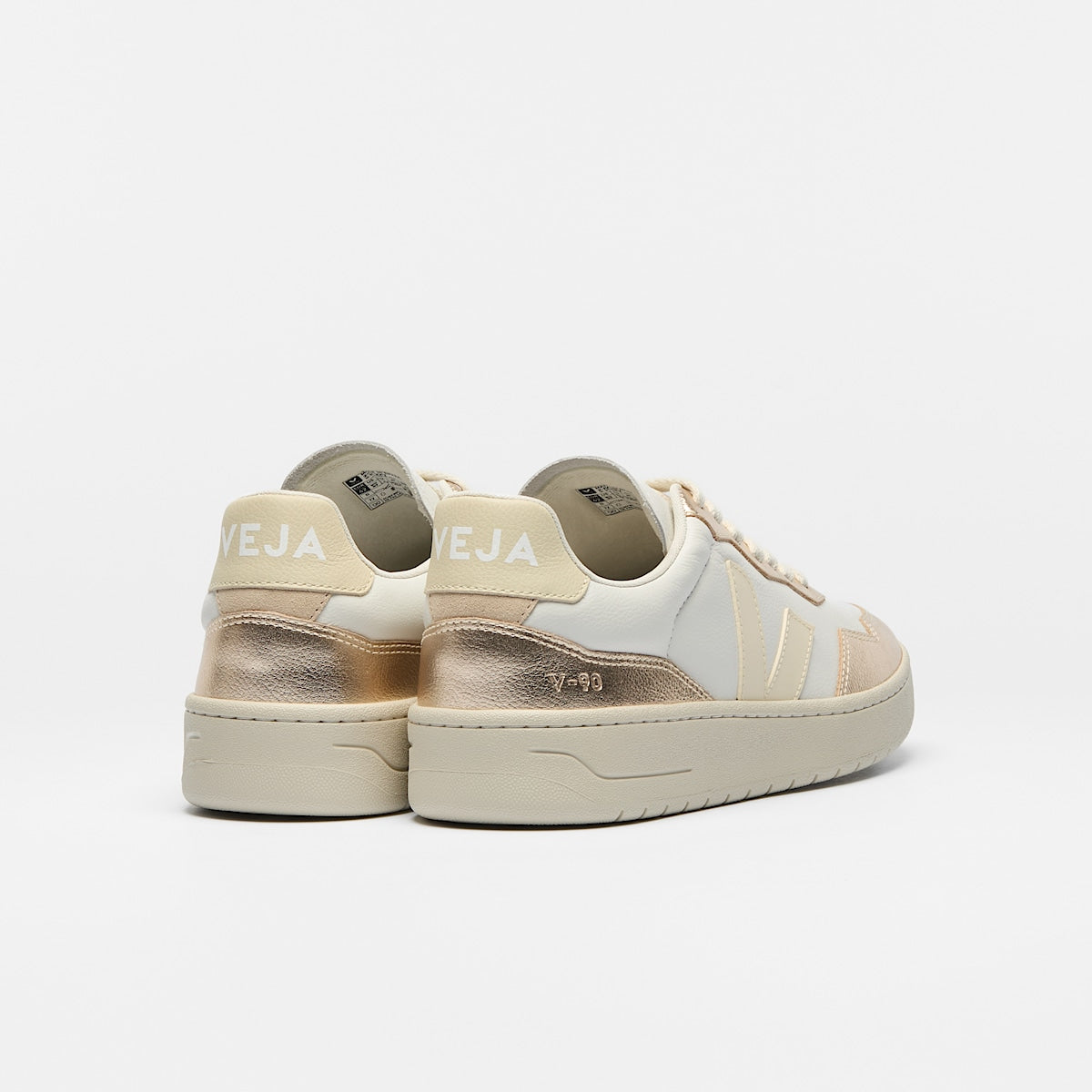 VEJA V-90 Leather White Calcaire Platine - Image 2