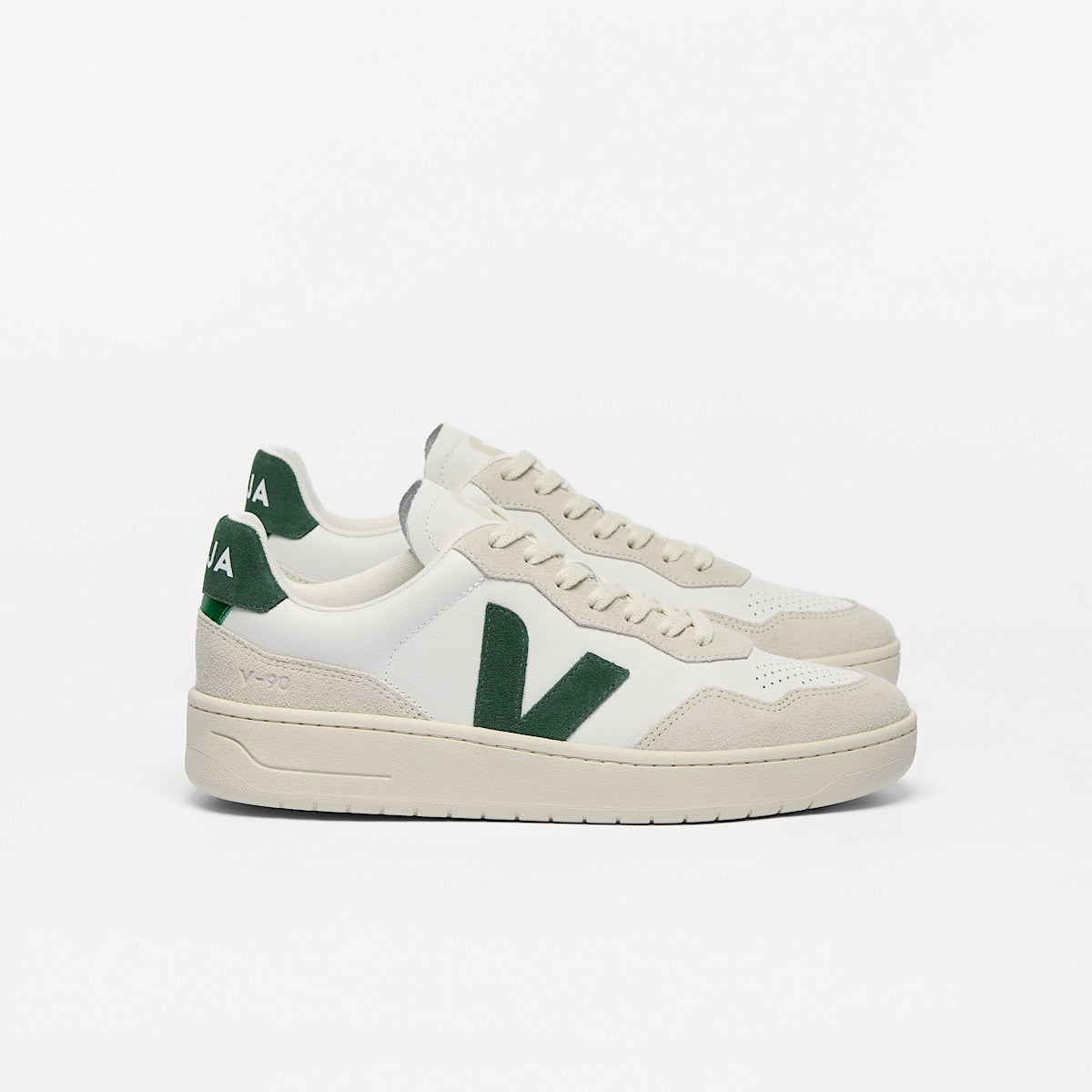 VEJA V-90 Leather White Cyprus