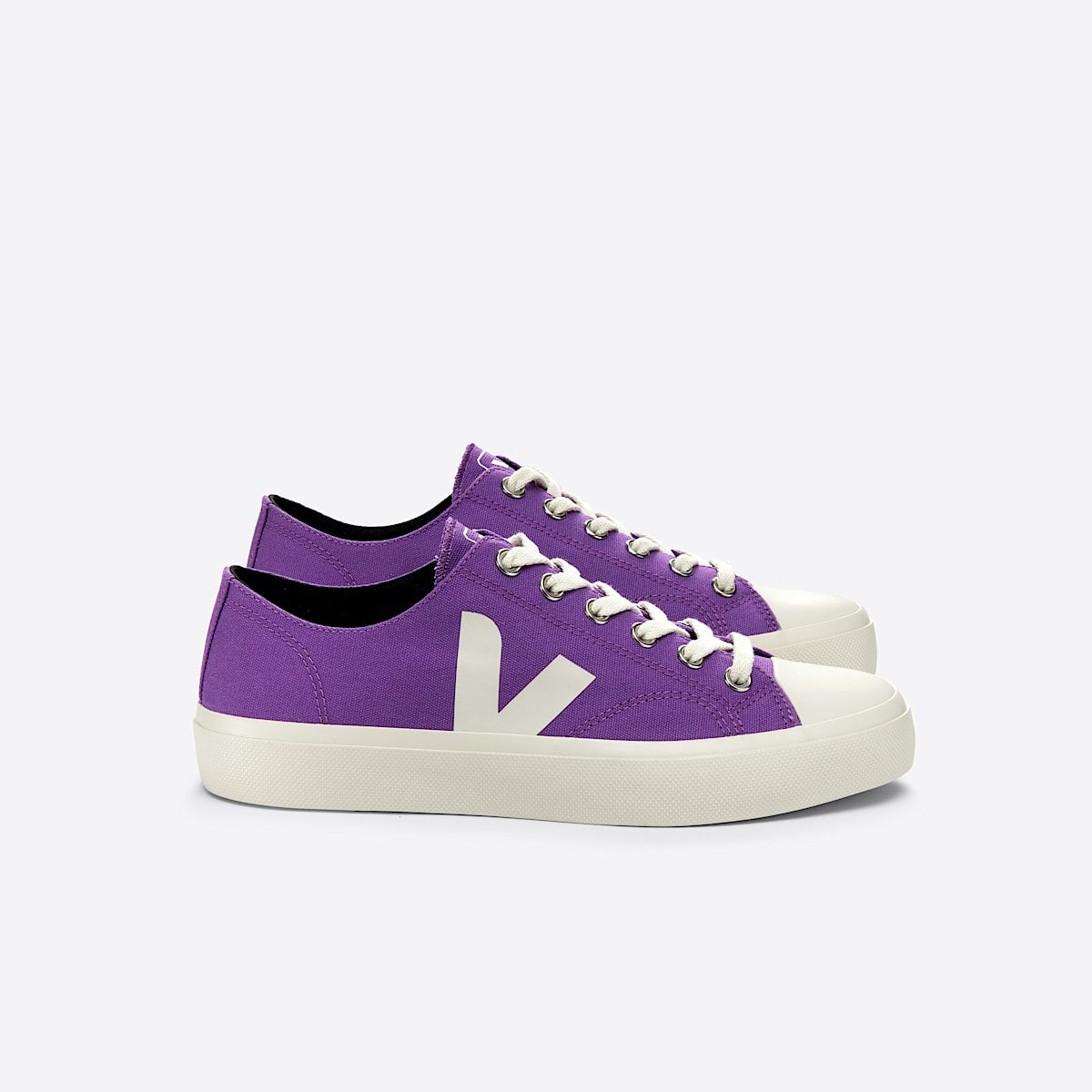 VEJA Wata Ii Low Canvas Cosmos Pierre