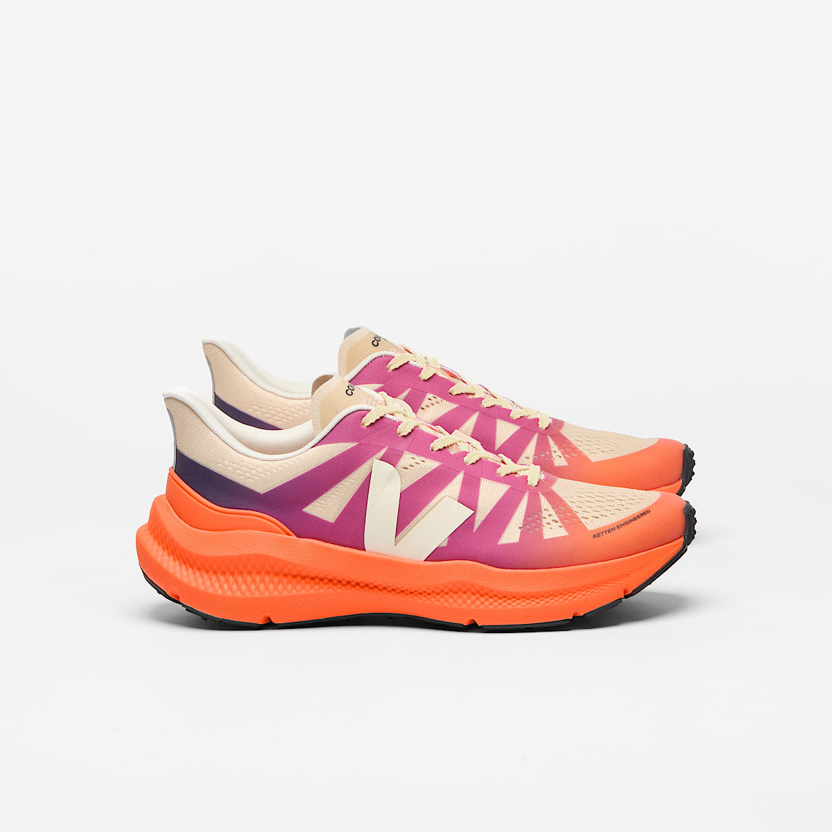 VEJA Condor 3 Advanced Engineered-Mesh Gradient Orange Fluo