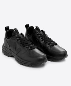 Alternative view of VEJA Venturi CWL Full Black