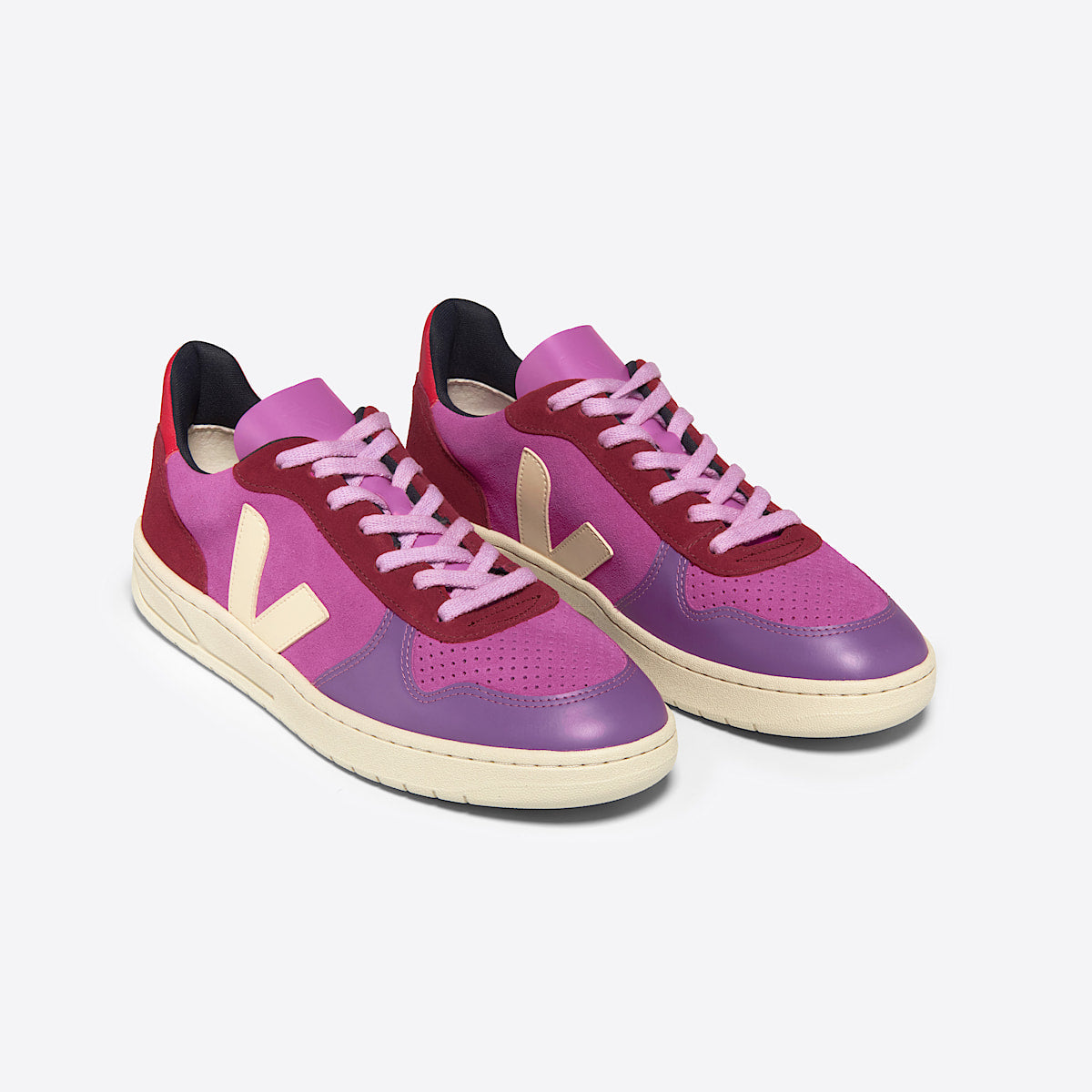 VEJA V-10 Suede Multico Ultraviolet Calcaire - Image 2