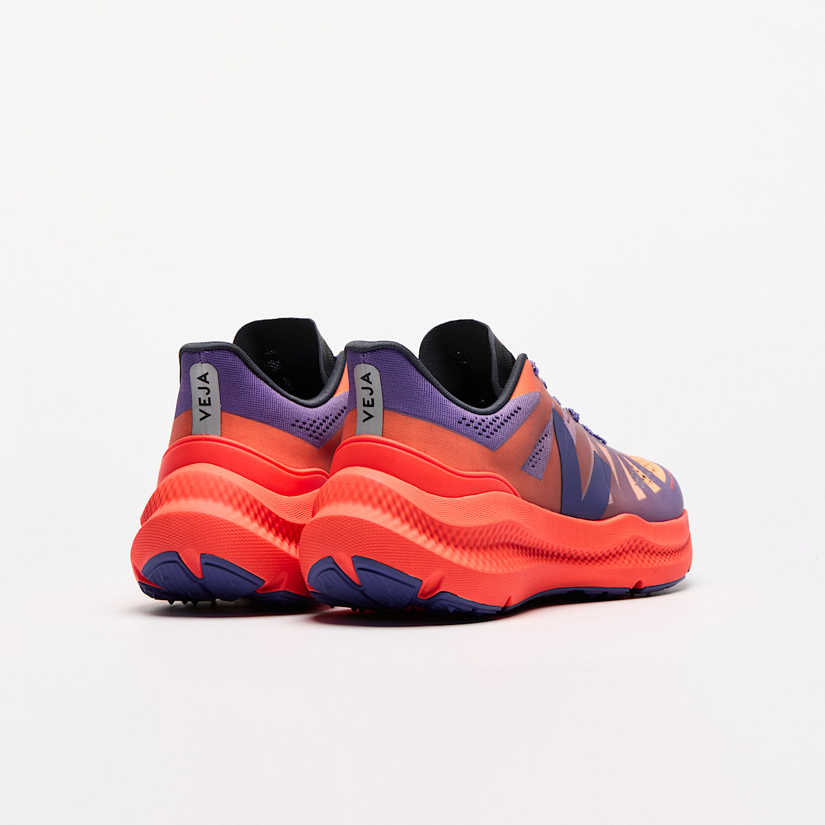 VEJA Condor 3 Advanced Engineered-Mesh Gradient Purple Orange - Image 2