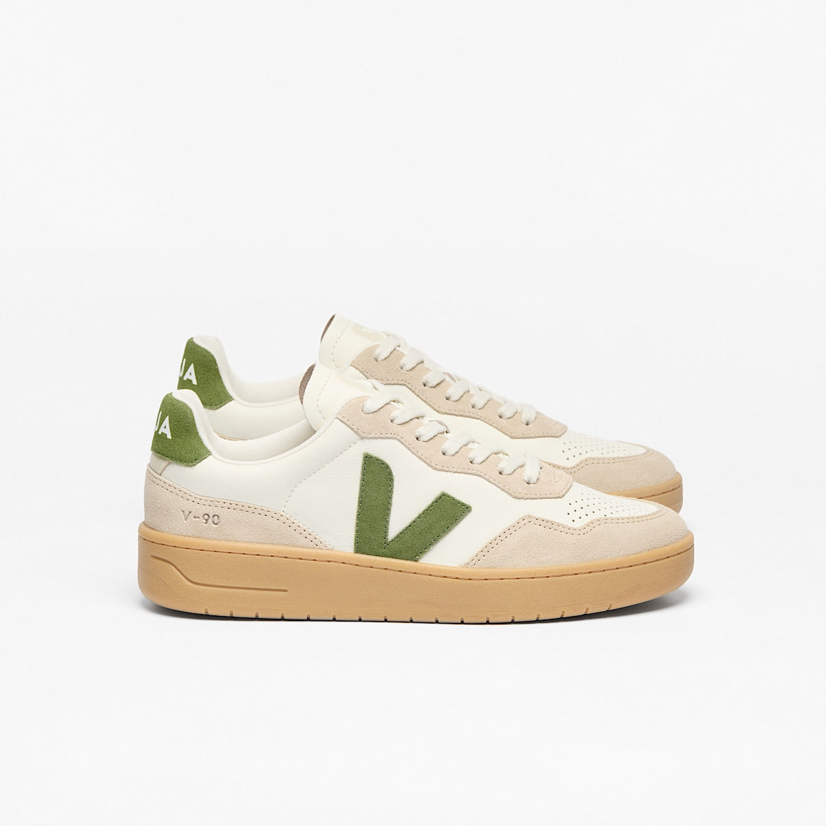 VEJA V-90 Leather Pure Kiwi Almond Natural