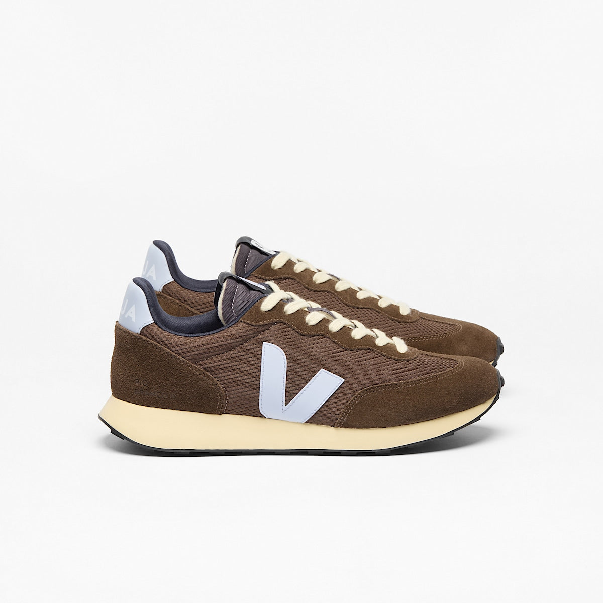 VEJA Rio Branco Ii Alveomesh Eagle Swan