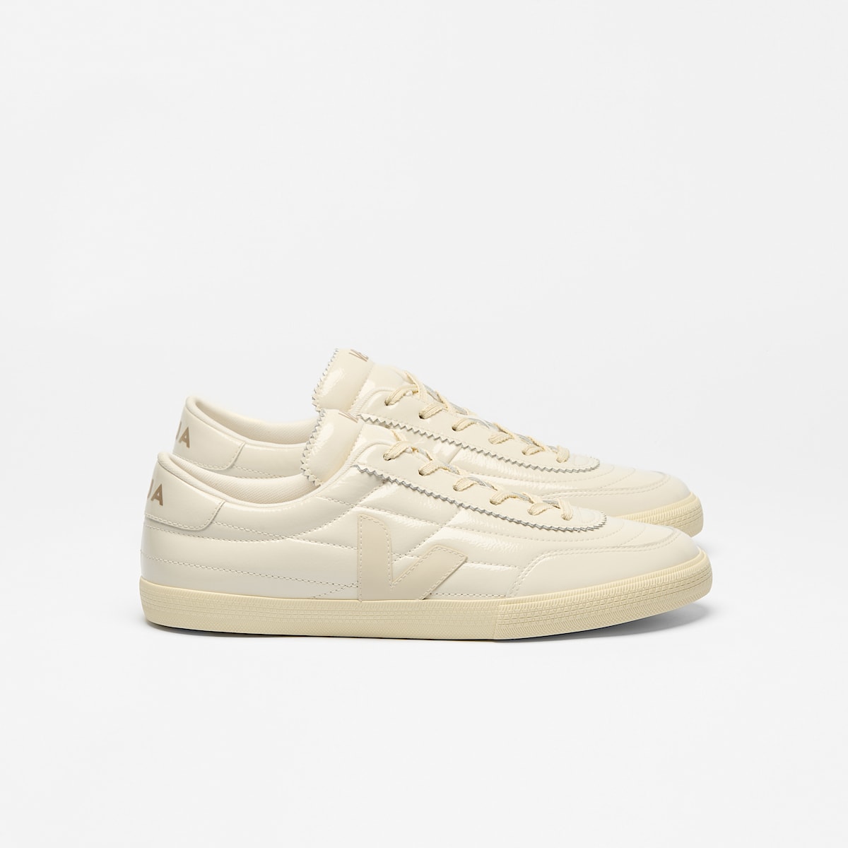 VEJA Panenka Patent Leather Off White Natural