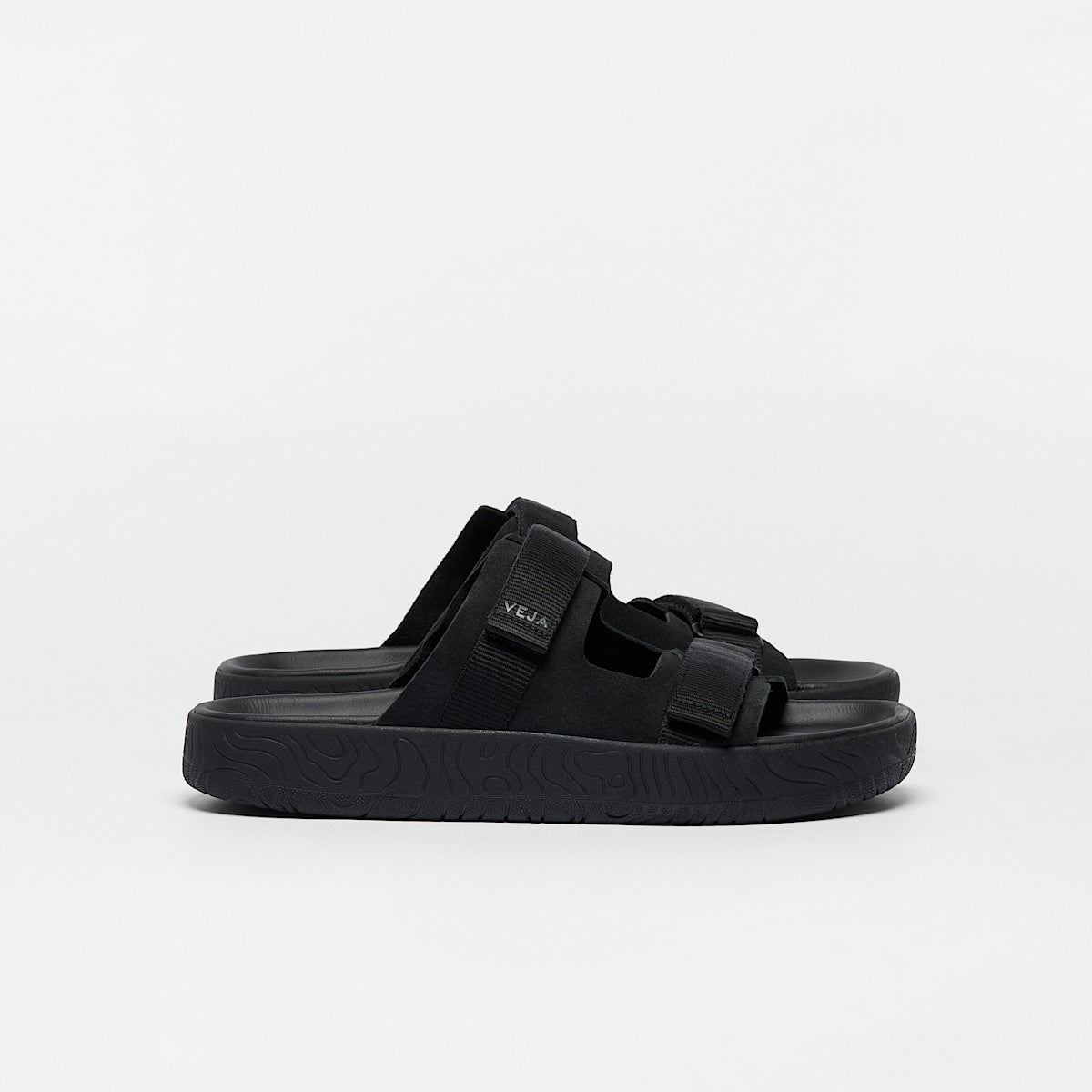 VEJA Arpoador Suede Full Black