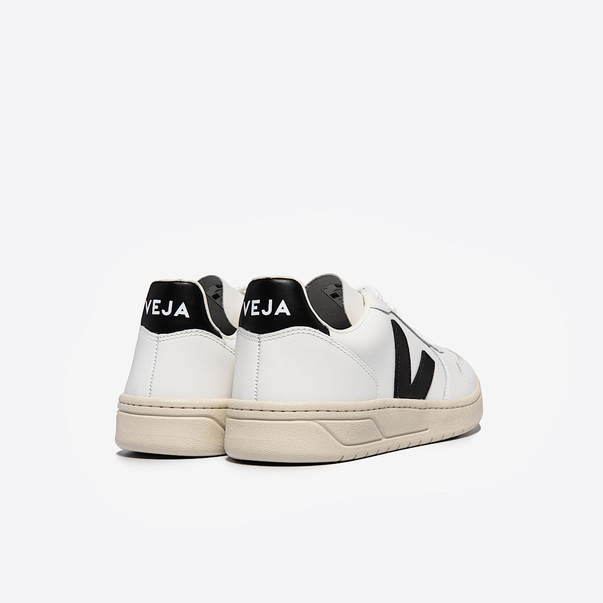 VEJA V-10 Leather White Black - Image 3