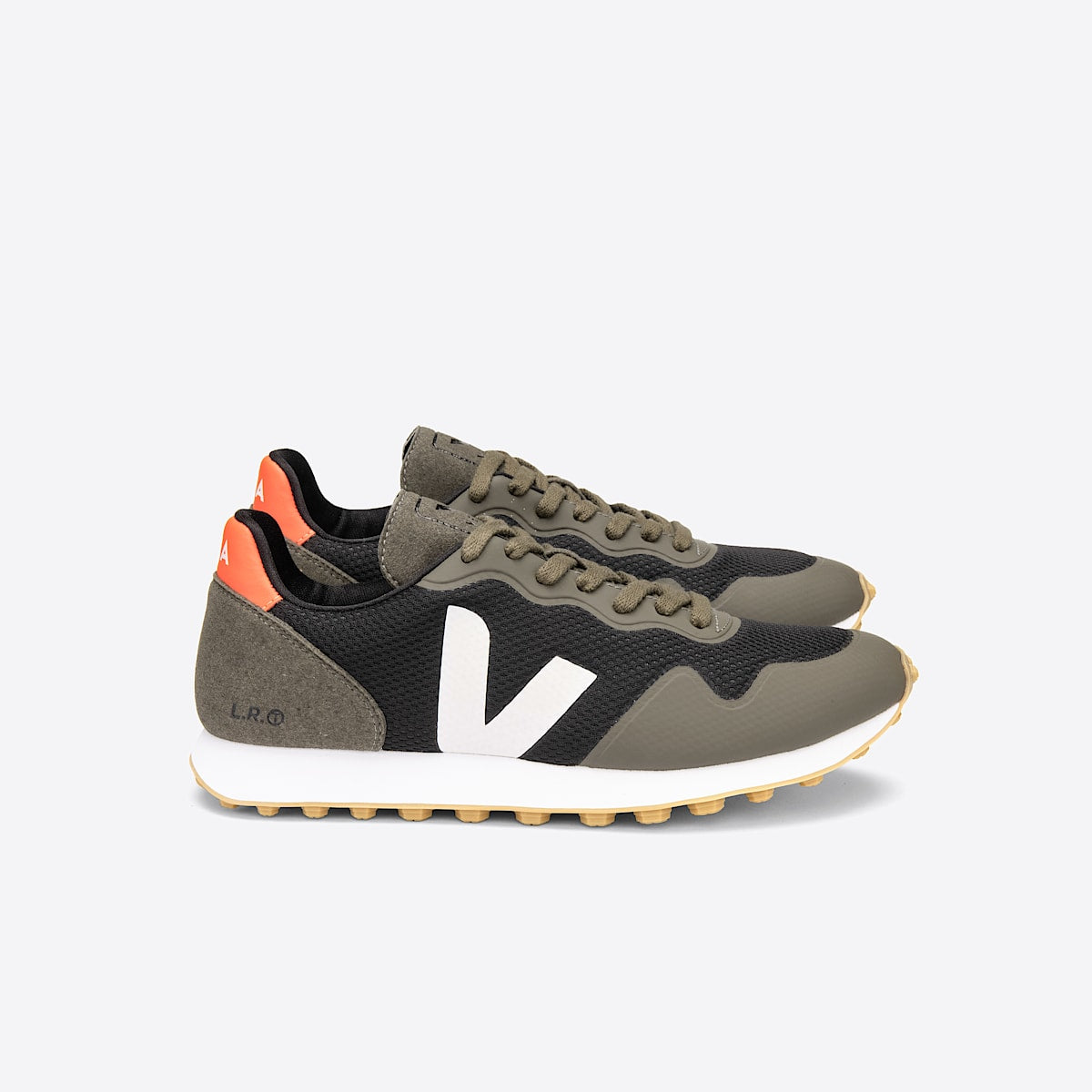 VEJA Sdu Alveomesh Black White Kaki