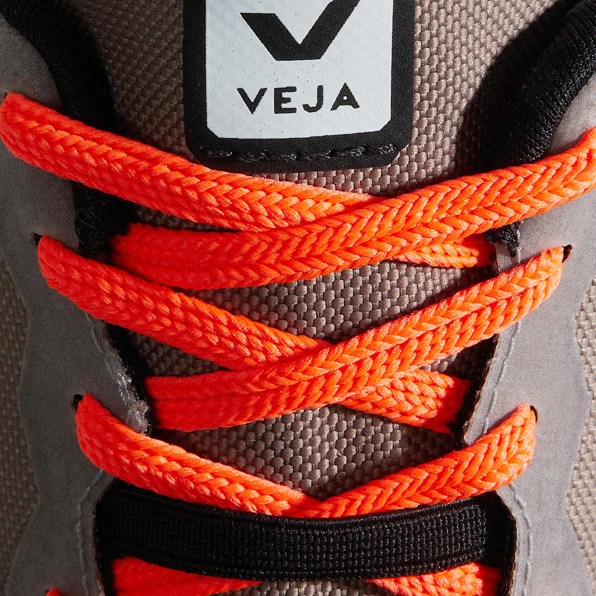 VEJA Laces Orange Fluo - Image 3