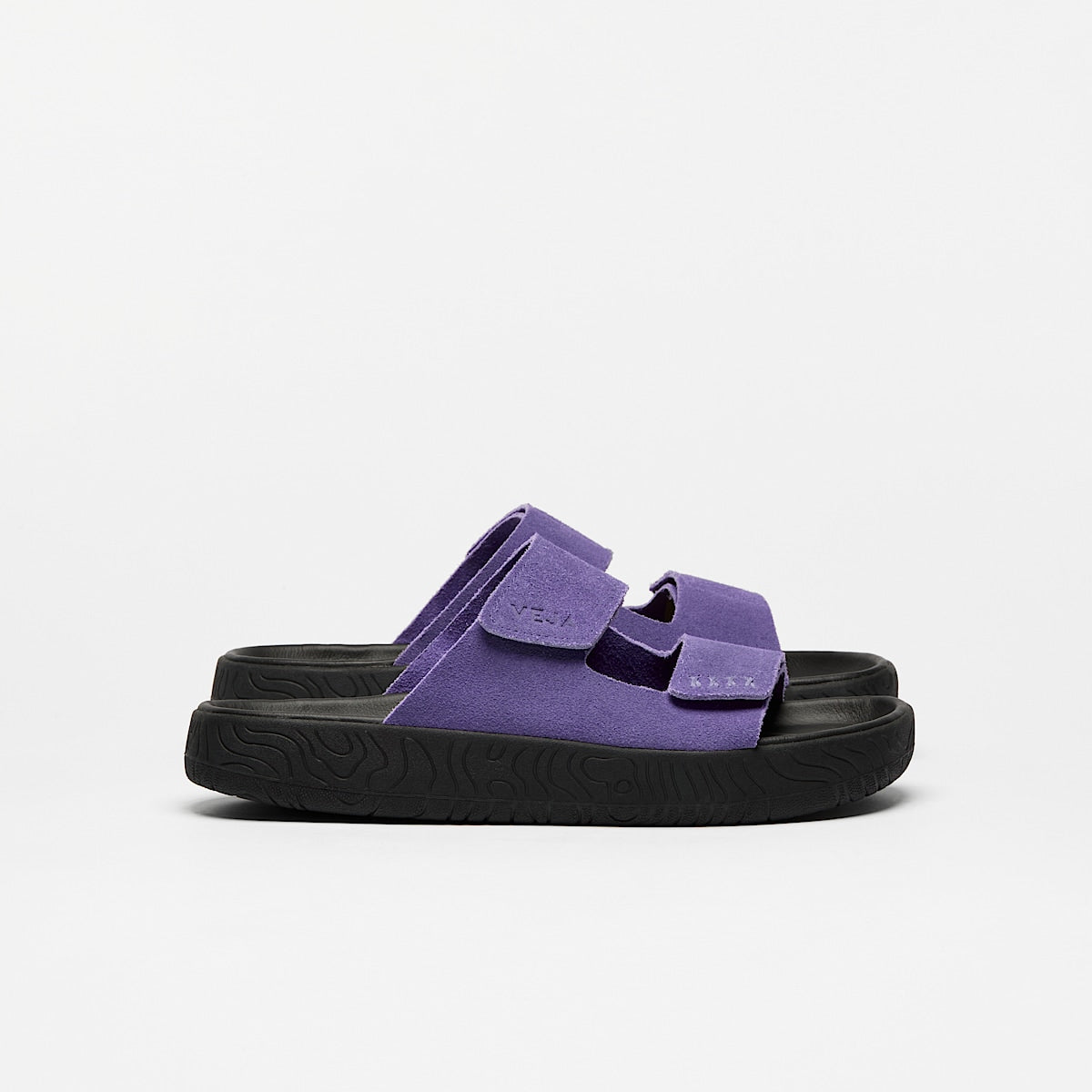 VEJA Etna Suede Acai Black