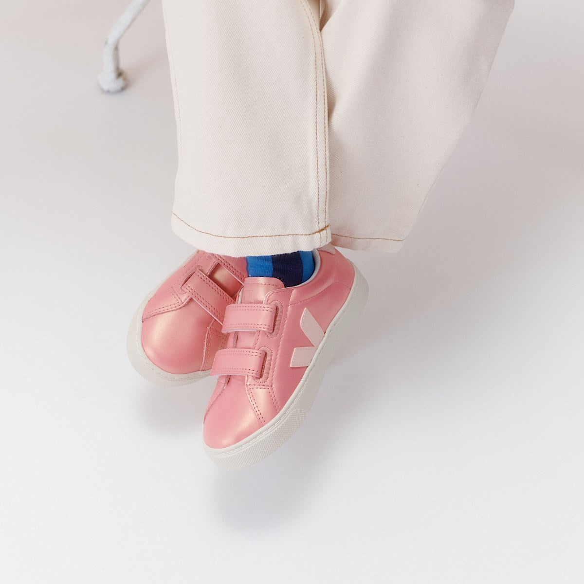 VEJA Esplar Leather Glimmer Petale - Image 4